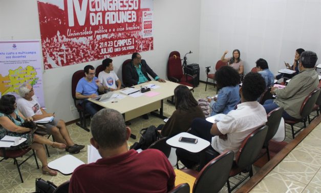 FÓRUM DAS 12 APONTA INICIATIVAS CONJUNTAS DE RESISTÊNCIA NAS UNIVERSIDADES ESTADUAIS