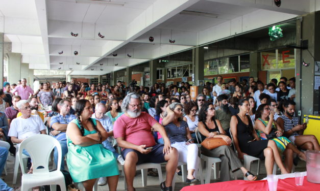 UESC: Professores e professoras aprovam greve em assembleia da ADUSC