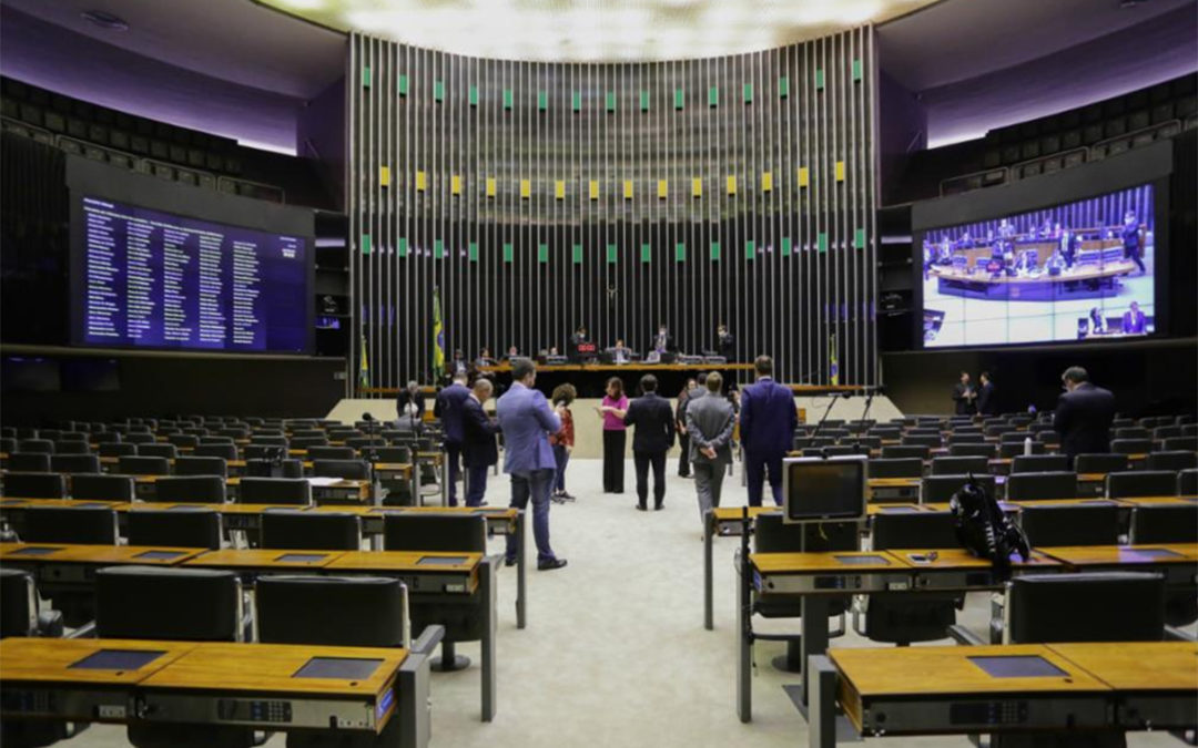 Câmara aprova renda emergencial para trabalhadores informais