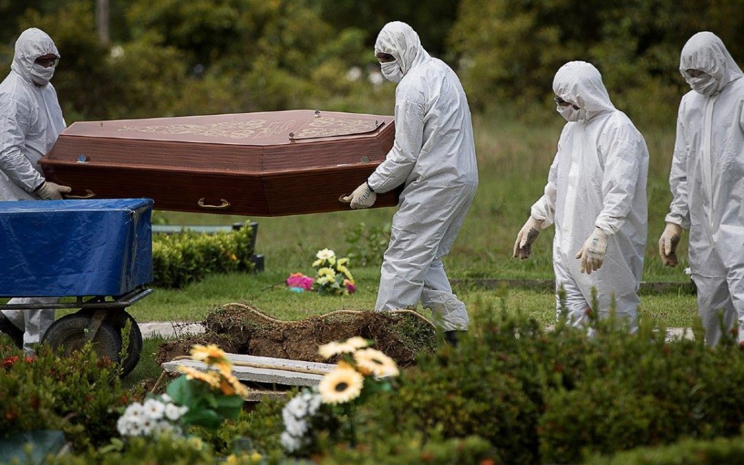 Bolsonaro ironiza mortes por covid-19