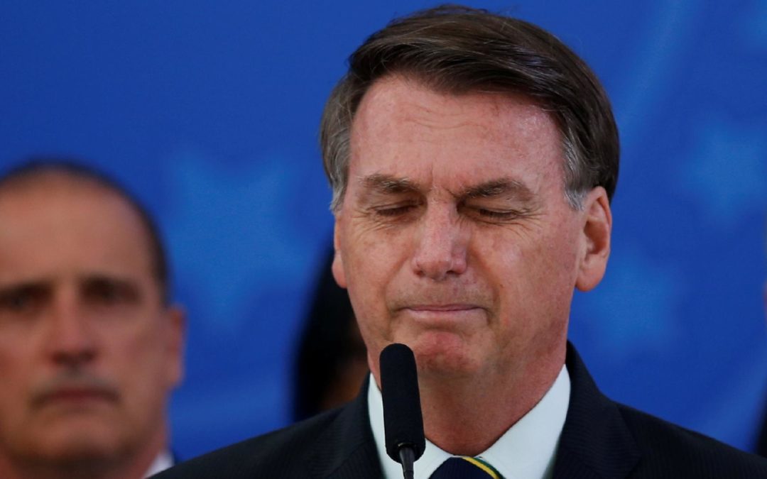 Advogados de diversos estados apresentam ao STF notícia-crime contra Bolsonaro