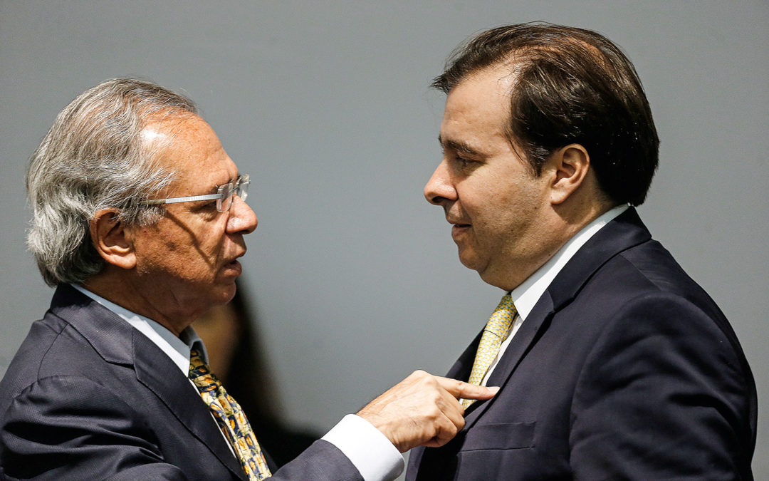 Servidores públicos realizam dia de luta nesta quarta (27) contra congelamento dos salários