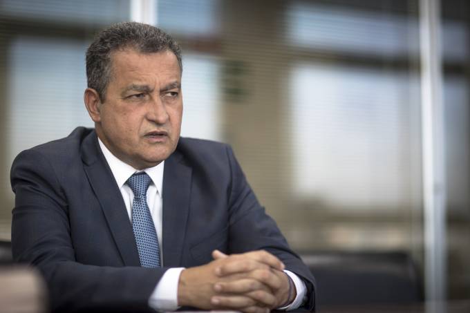 PL que extingue abono para servidores estaduais será votado neste sábado