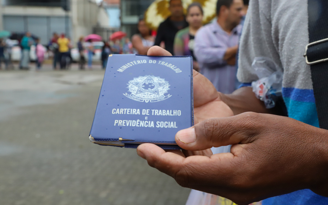 MP 944: proposta é liberar demissão de até 50% dos funcionários e ao mesmo tempo ampliar crédito para empresas