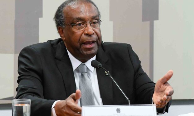 Carlos Alberto Decotelli pede demissão