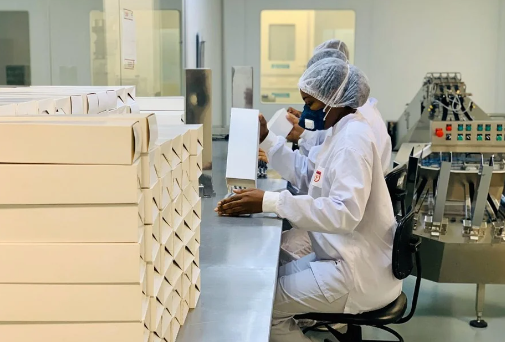 Cloroquina: suspeita de compra superfaturada pelo Exército e estoque encalhado despejado em aldeias