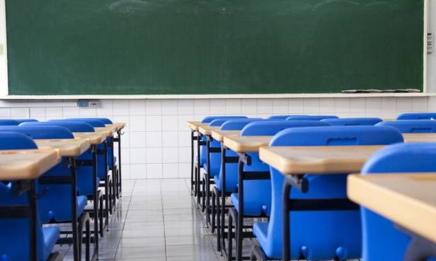 Professores da Educação Básica se mobilizam contra o retorno das aulas presenciais