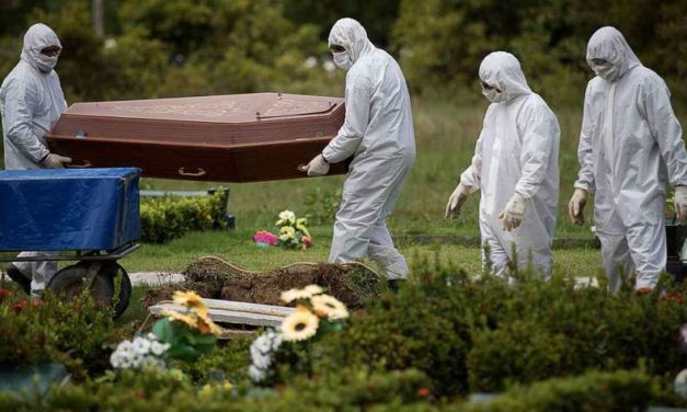 Agosto foi o segundo mês mais letal pela Covid-19 no Brasil