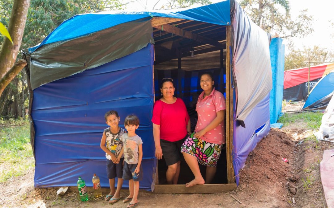 Sem auxílio emergencial e alta taxa de desemprego, Bolsonaro leva parcela da população à extrema pobreza