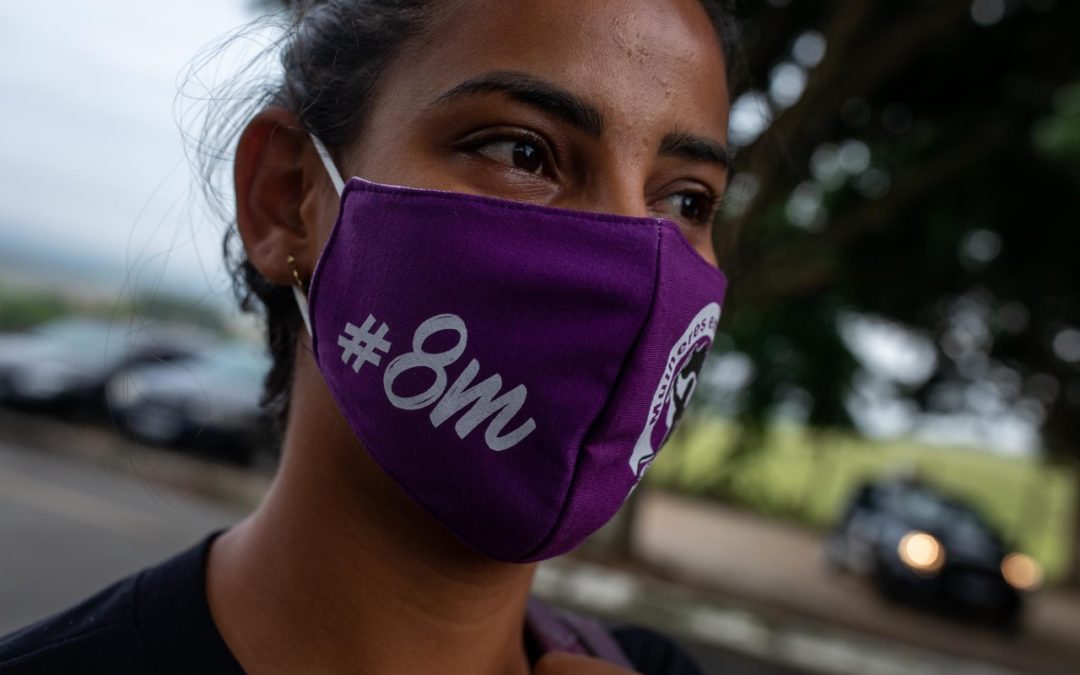 Mulheres trabalhadoras marcam #8M com manifestações em várias regiões do país. Confira