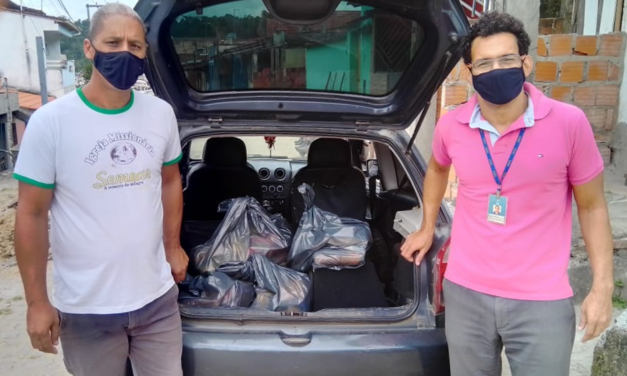 UESC Solidária entrega doações do dia de vacinação