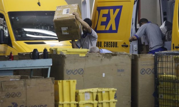 Governo decide vender 100% dos Correios