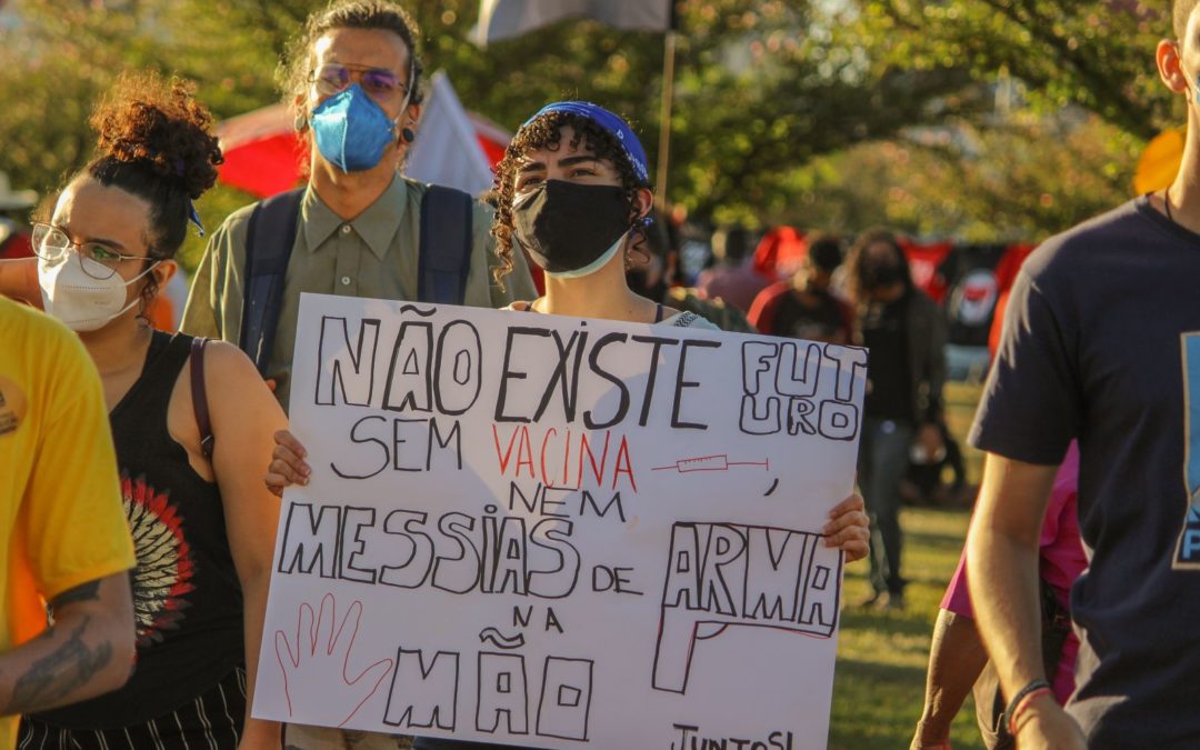 13J: Manifestantes protestam contra as privatizações e pelo Fora Bolsonaro