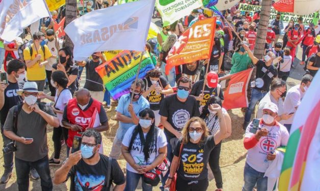 Todas as capitais e pelo menos outras 60 cidades brasileiras têm atos contra a PEC 32 e pelo Fora Bolsonaro