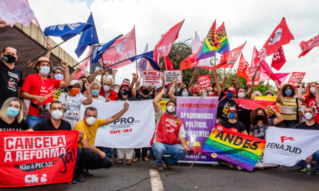 Servidores públicos dão início a sexta semana de luta contra aprovação da PEC 32