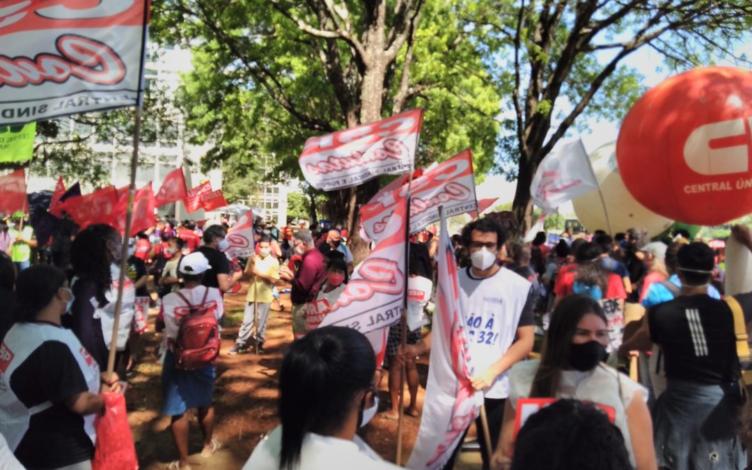 Servidores públicos se mobilizam em Brasília contra Reforma Administrativa e PEC dos Precatórios