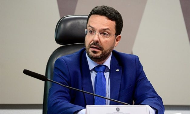 Comissão de Educação do Senado faz audiências com envolvidos em suspeita de corrupção no MEC