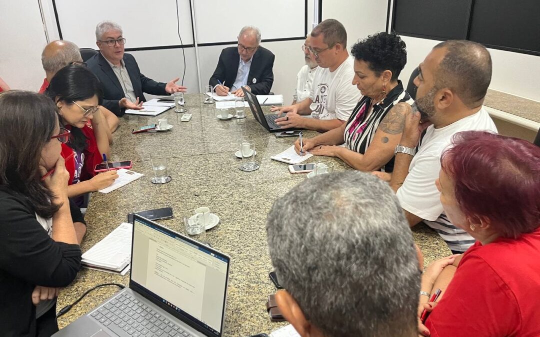 REUNIÃO COM O GOVERNO É MARCADA POR NEGATIVAS