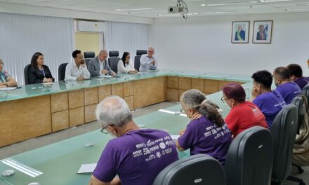 Sem avanços na reunião com o Fórum das ADs, governo do Estado empurra movimento docente para indicativo de greve