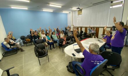 Professores/as da UESC rejeitam proposta salarial do governo e aprovam paralisação para o dia 19