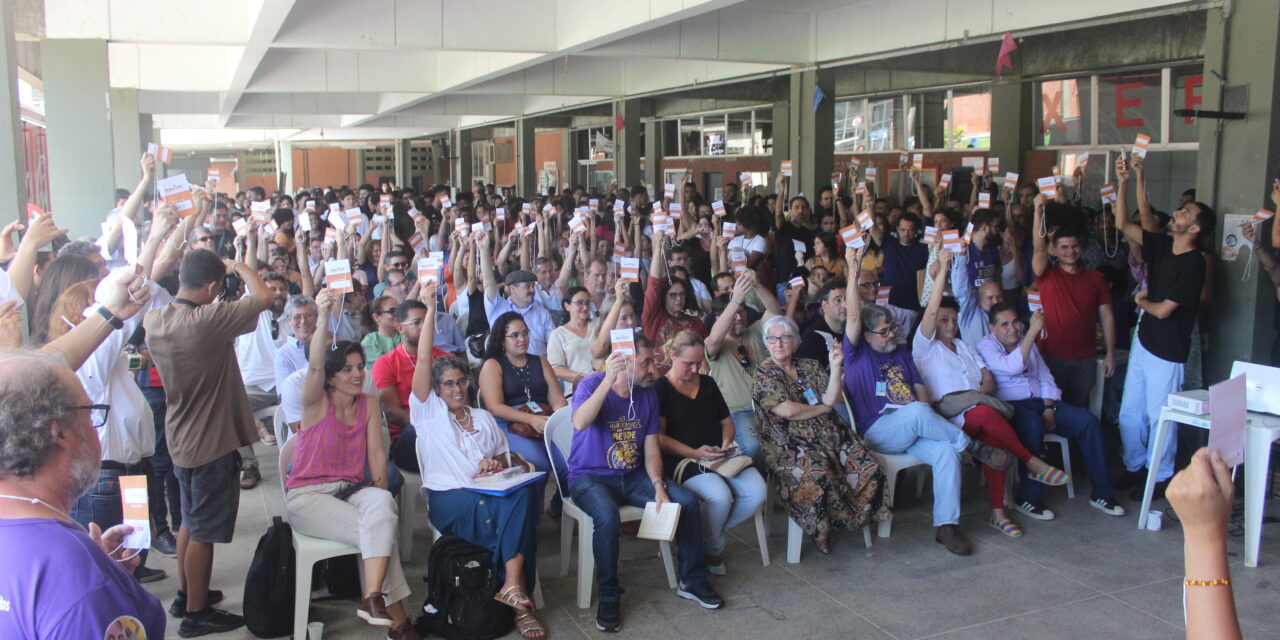 Professores/as da UESC avaliam negociação com o governo e aprovam estado de greve