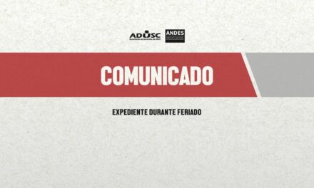 ADUSC suspende expediente no Dia do/a Professor/a