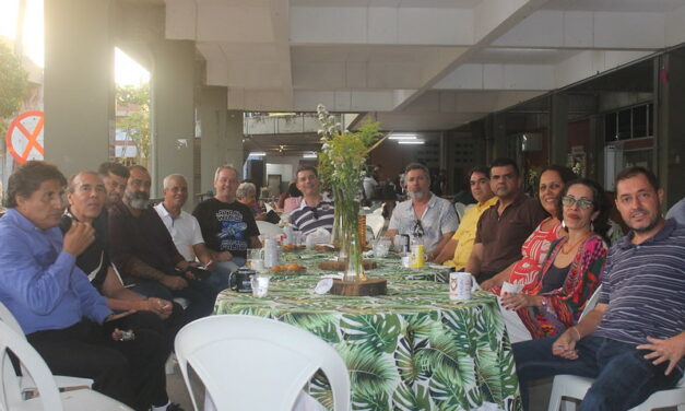 ADUSC celebra fim de ano com confraternização entre associados/as