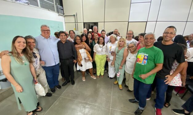 ADUSC e UNATI promovem homenagem à Professora Cida; confira as fotos