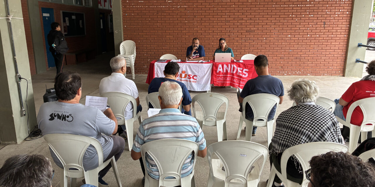 Professoras/es da UESC aprovam mobilização contra a Reforma Administrativa