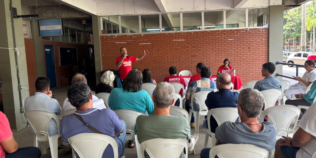 Assembleia da ADUSC elege representantes para o 69º CONAD, forma Comissão Eleitoral e intensifica mobilização docente