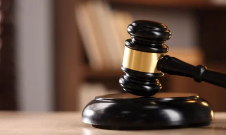 Vitória! ADUSC conquista liminar que suspende cobrança da parcela de risco do Planserv para três docentes