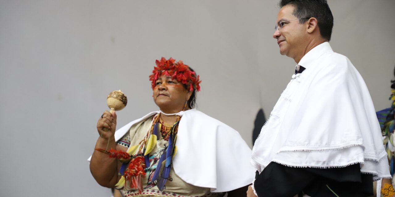 ADUSC destaca homenagem a lideranças indígenas durante sessão especial dos 52 anos da UESC