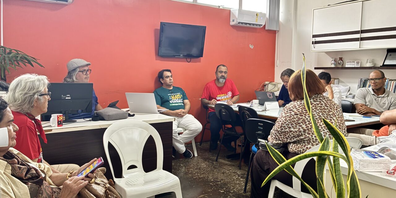 ADUSC debate Estatuinte, carga horária e mobilização em reunião do Conselho de Representantes