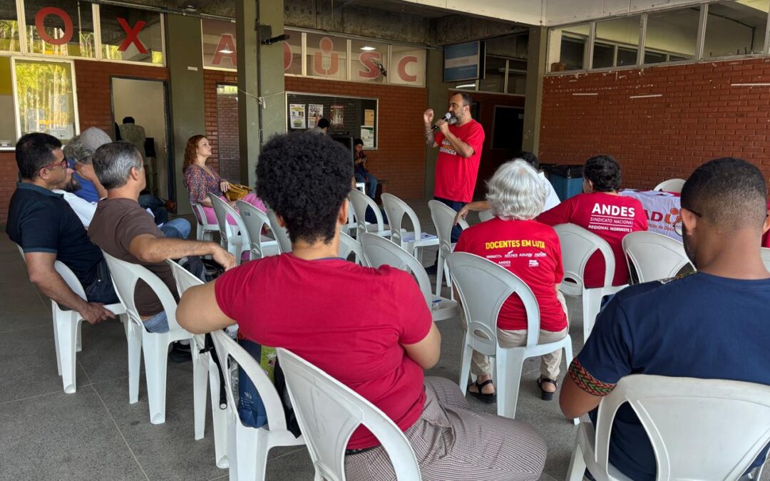 20 de Maio: Professores/as da UESC aprovam dia de paralisação docente
