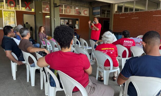 20 de Maio: Professores/as da UESC aprovam dia de paralisação docente
