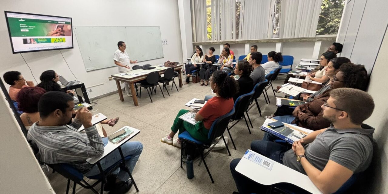 ADUSC apresenta atuação do sindicato e convoca novos docentes à luta