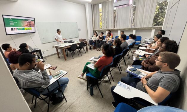 ADUSC apresenta atuação do sindicato e convoca novos docentes à luta