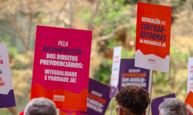 ANDES-SN divulga diagnóstico sobre acolhimento de docentes aposentadas e aposentados