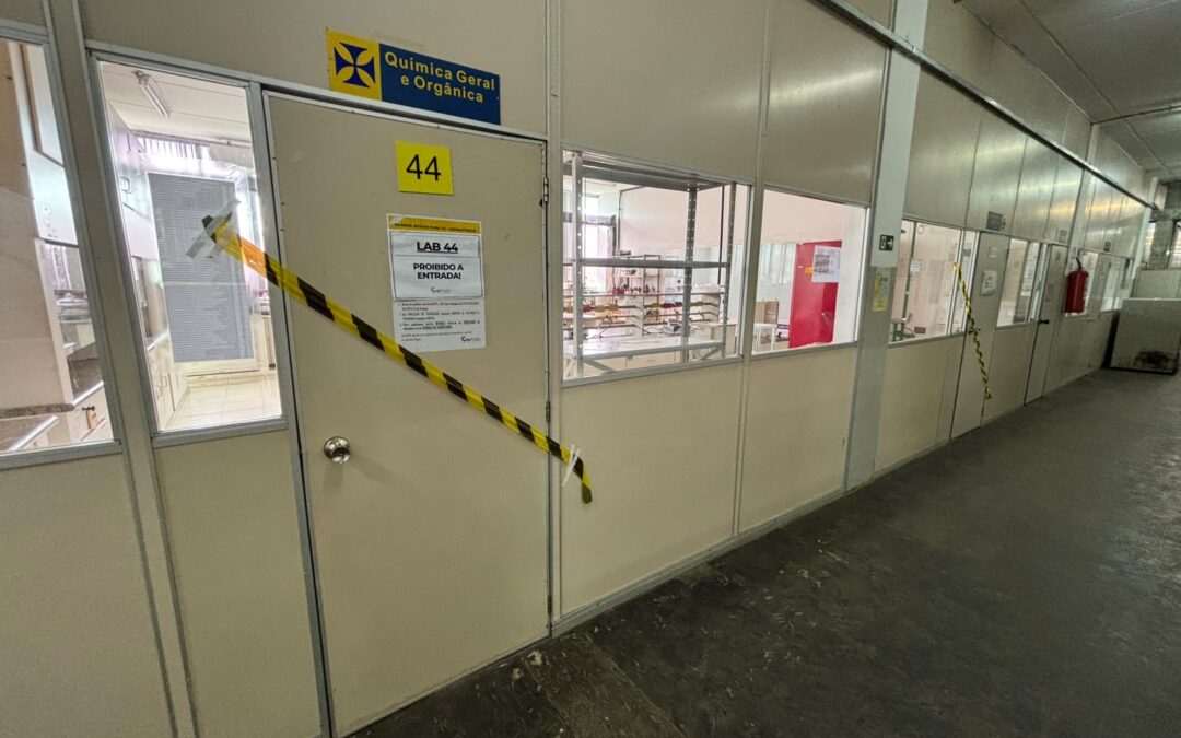 ADUSC denuncia estrutura dos laboratórios da UESC e alerta para risco de novos acidentes