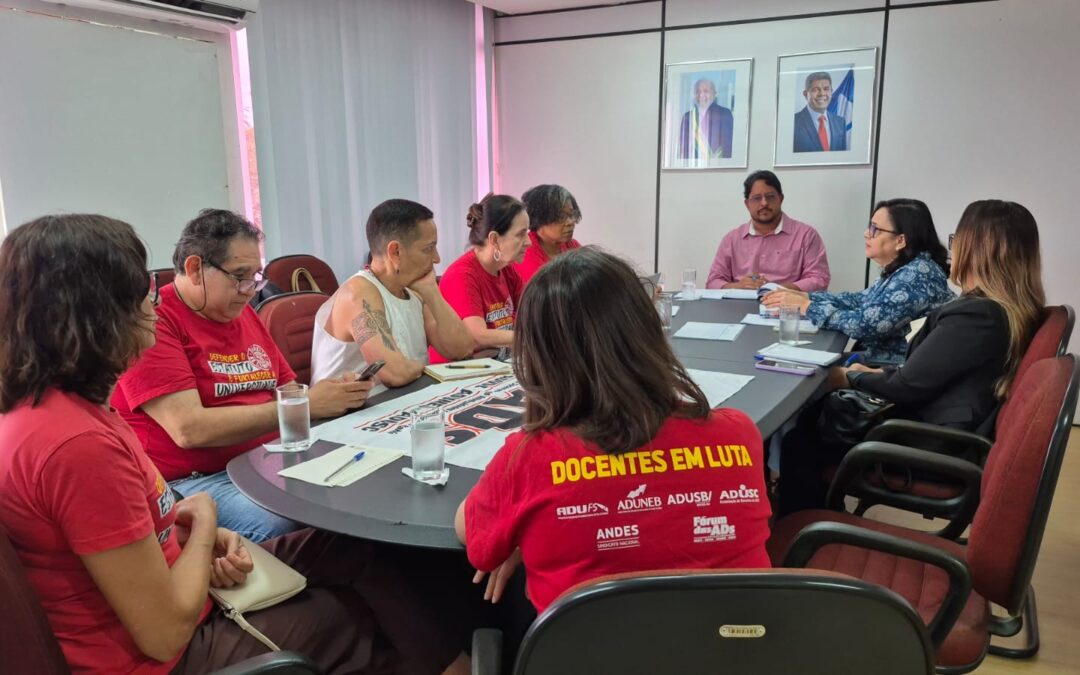 Movimento docente leva resposta das assembleias ao Governo da Bahia sobre alteração do quadro de vagas